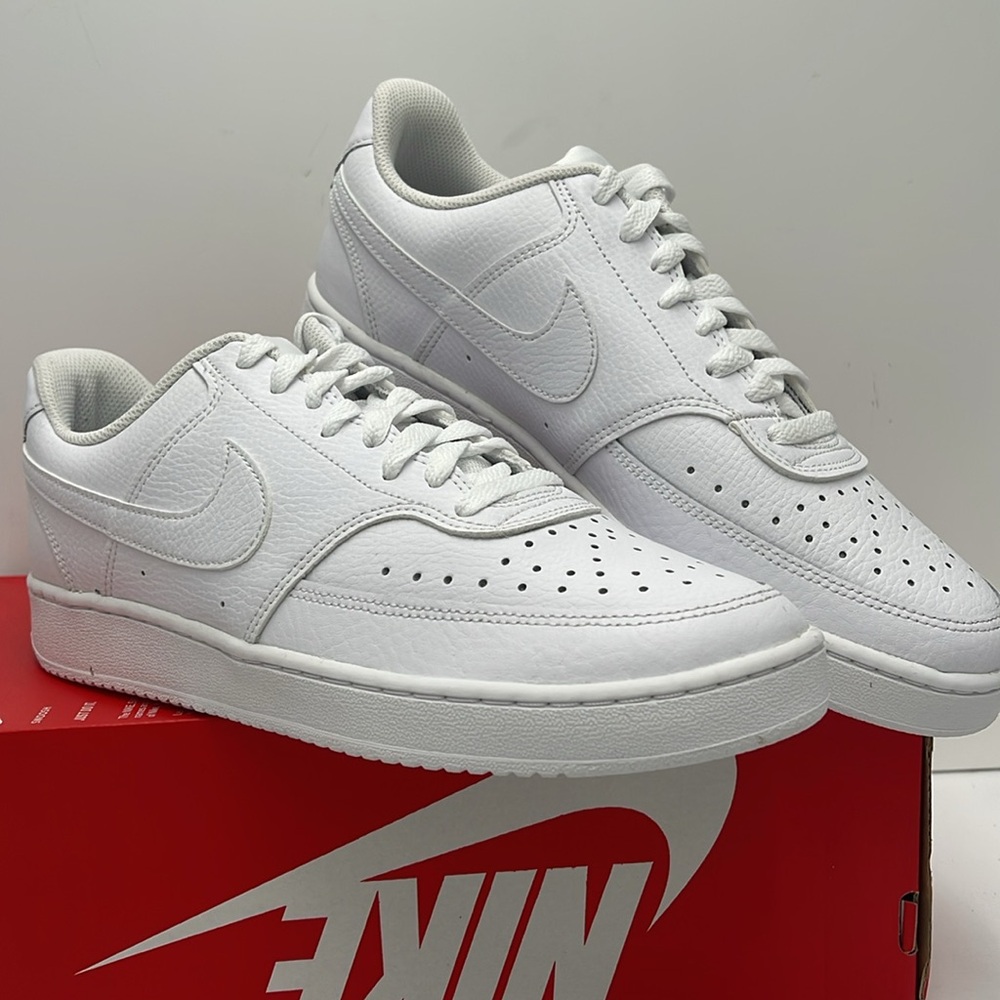 Nike Court Vision Low
Women's Shoes
White/White/White
Style CD5434-100 - Picture 5 of 16